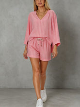 Load image into Gallery viewer, Loose V-neck long sleeved shorts striped set

