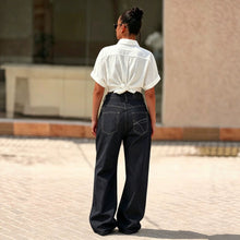 Lade das Bild in den Galerie-Viewer, Multi-button Fly Front Denim Pants
