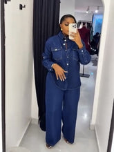 Charger l'image dans la galerie, Vintage Denim Shirt with Turn-Down Collar Long Sleeve Top and Straight Leg Pants Set for Women
