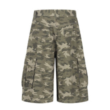 Load image into Gallery viewer, Camouflage workwear shorts

