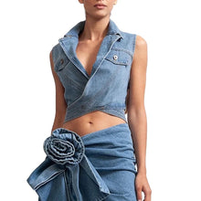 Lade das Bild in den Galerie-Viewer, Plus Size  Blue Lapel Sleeveless Solid Color Denim Jackets
