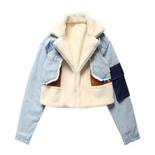 画像をギャラリービューアに読み込む, Short Fur Patchwork With Pockets Denim Jacket
