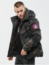 Load image into Gallery viewer, Men Thick Warm Camouflage Hooded Jacket
