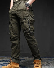 Load image into Gallery viewer, Liu Mingo Cargo Pants
