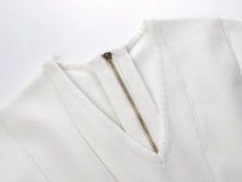 画像をギャラリービューアに読み込む, Elegant Style Lady Knits V-neck-  Sleeveless  Mini Dress
