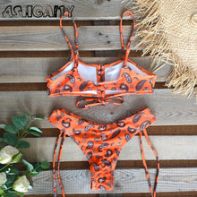 Lade das Bild in den Galerie-Viewer, Sexy Brazilian Print  Halter Backless Swimsuit
