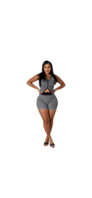Lade das Bild in den Galerie-Viewer, Sleeveless Top and Shorts Set
