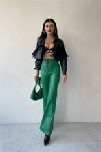 Lade das Bild in den Galerie-Viewer, High Waist Flared Pants PU Leather
