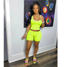 Lade das Bild in den Galerie-Viewer, Women's Fashion Sexy Sports Solid Color Tank Top Shorts Set
