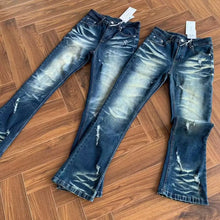 Load image into Gallery viewer, Heavy Water Wash Dark Blue Washed Cat Beard Jeans
