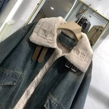 Load image into Gallery viewer, Women's Lamb Fur Inner Parka Loose Top Trendy Jacket
