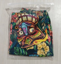 Charger l'image dans la galerie, Summer Coconut Leaf Totem Mask Mayan Ethnic Casual Shorts
