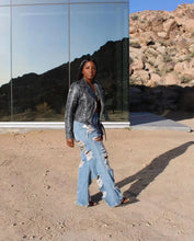 Cargar imagen en el visor de la galería, Elegant Splice Denim  Slim Fit High Waist Button Pocket Straight Jeans
