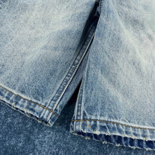 Load image into Gallery viewer, Summer new work style multi-pocket denim shorts for men, loose casual splicing five-quarter pants
