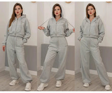 Load image into Gallery viewer, Women Tracksuits Winter Fleece Sweatsuit Brown Warm Crop Zipper Hoodies And Sweatpants Set For Women 2 Piece Velvet Pants Sets
