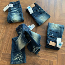 Load image into Gallery viewer, Heavy Water Wash Dark Blue Washed Cat Beard Jeans
