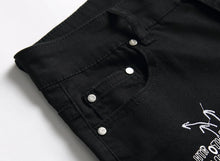 Load image into Gallery viewer, Men Summer White Ripped Denim Shorts Male Holes Short Jeans New Fashion Streetwear Stretch Jeans Shorts Pants Srtaight Fit Jeans

