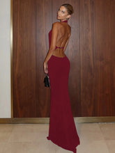 Cargar imagen en el visor de la galería, Dulzura Halter Sleeveless Backless Metal Decoration Long Dress

