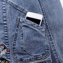 Load image into Gallery viewer, Women's Short Cropped Denim Jacket
