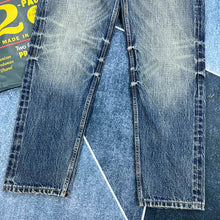 Load image into Gallery viewer, Heavy Washed Distressed Straight Blue Jeans
