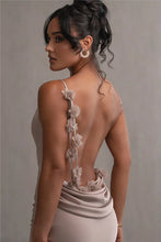 Cargar imagen en el visor de la galería, Mozision Floral Draped Backless Maxi Dress
