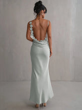 Cargar imagen en el visor de la galería, Mozision Floral Draped Backless Maxi Dress

