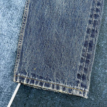 Load image into Gallery viewer, Heavy Washed Distressed Straight Blue Jeans
