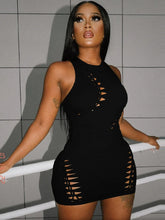 Cargar imagen en el visor de la galería, Hugcitar Fashion Soild O-Neck Cut Out Sexy Crop Top Skirt Set
