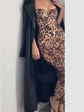 Cargar imagen en el visor de la galería, Weird Puss  Sleeveless Leopard Print Stretch Jumpsuit
