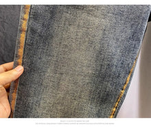 Load image into Gallery viewer, Retro Straight Stretch  Loose Comfortable Jeans
