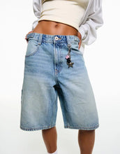 Load image into Gallery viewer, Women's Loose Denim  High Waist Wide Five Quarter Short
