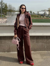 Load image into Gallery viewer, Women Tracksuits Winter Fleece Sweatsuit Brown Warm Crop Zipper Hoodies And Sweatpants Set For Women 2 Piece Velvet Pants Sets
