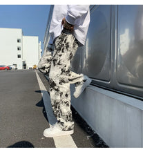 Load image into Gallery viewer, Mens Loose  Wide-leg Jean Pants
