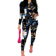 Load image into Gallery viewer, Women's Long Sleeved Two-Piece Set, Fashionable Striped Printed Retro Style Two-Piece Set.
