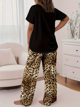 Load image into Gallery viewer, Plus Size Leopard Print Women's Pajama Set

