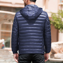 Lade das Bild in den Galerie-Viewer, Stand Collar Winter Men's Lightweight Cotton Loose Coat
