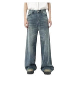 Load image into Gallery viewer, SHADOW FASHION CLOTHING men's loose fit straight leg denim jeans in a washed blue finish with a casual baggy style.
